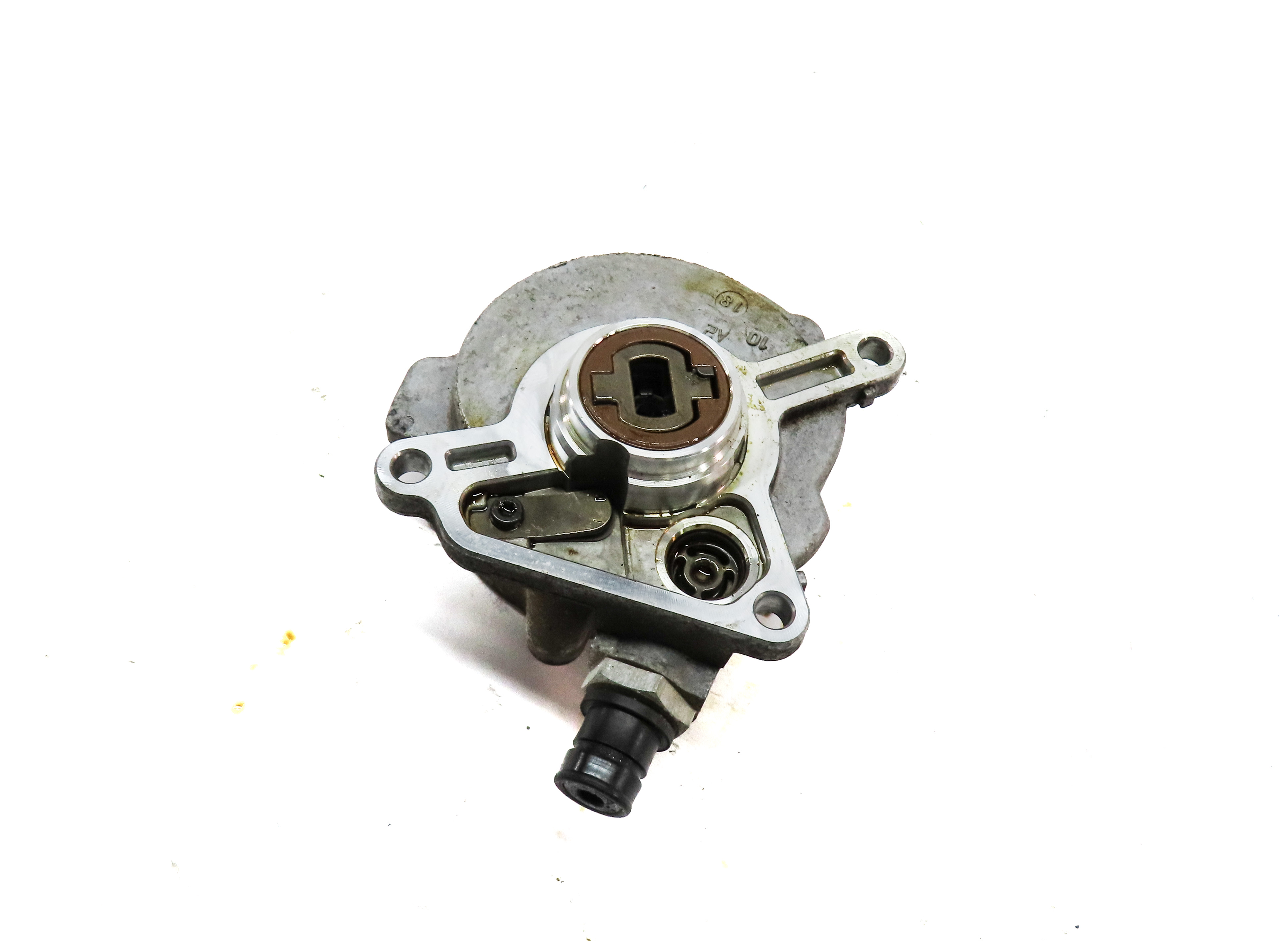 2011 PORSCHE CAYENNE (958) 3.6L VR6 NATURALLY ASPIRATED ENGINE BRAKE VACUUM PUMP — exact item pictured